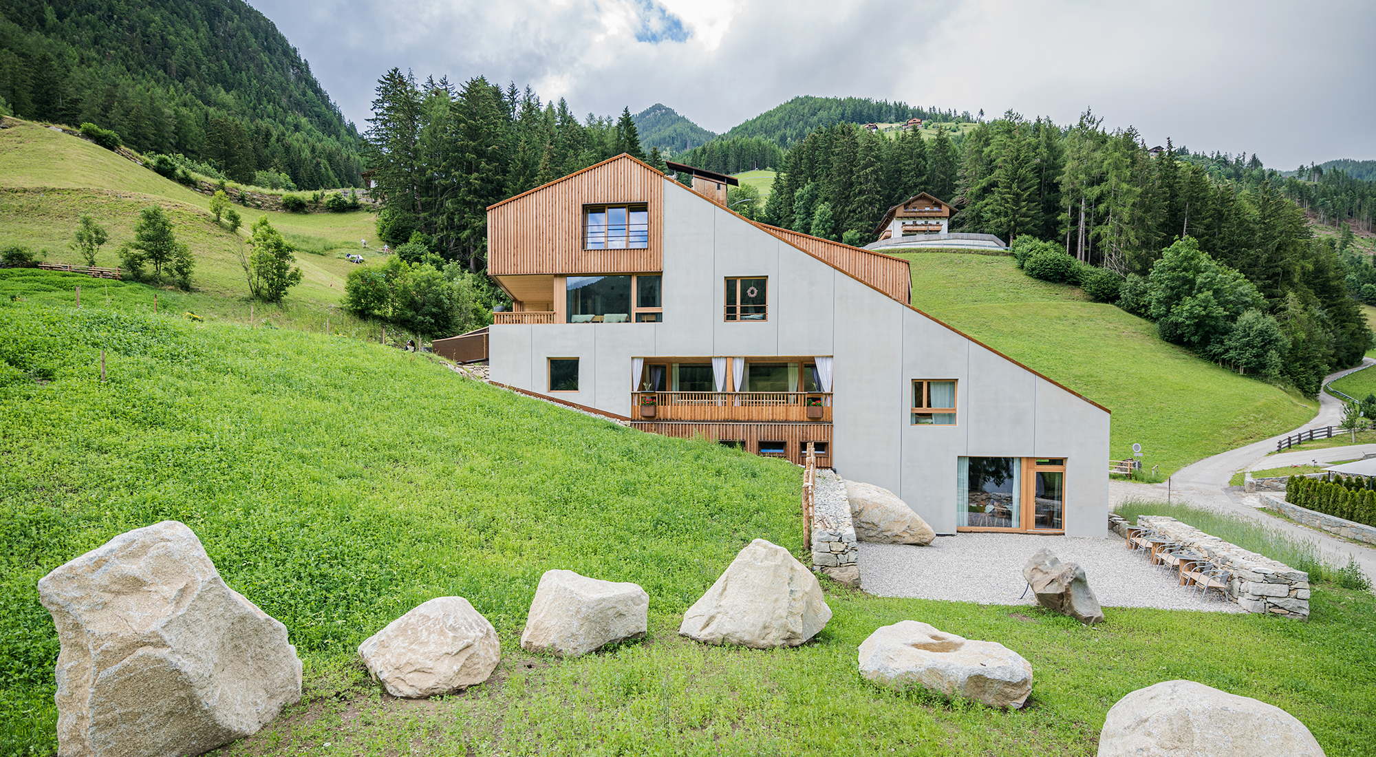 KOASA GRUPPENHAUS | AHRNTAL | SÜDTIROL